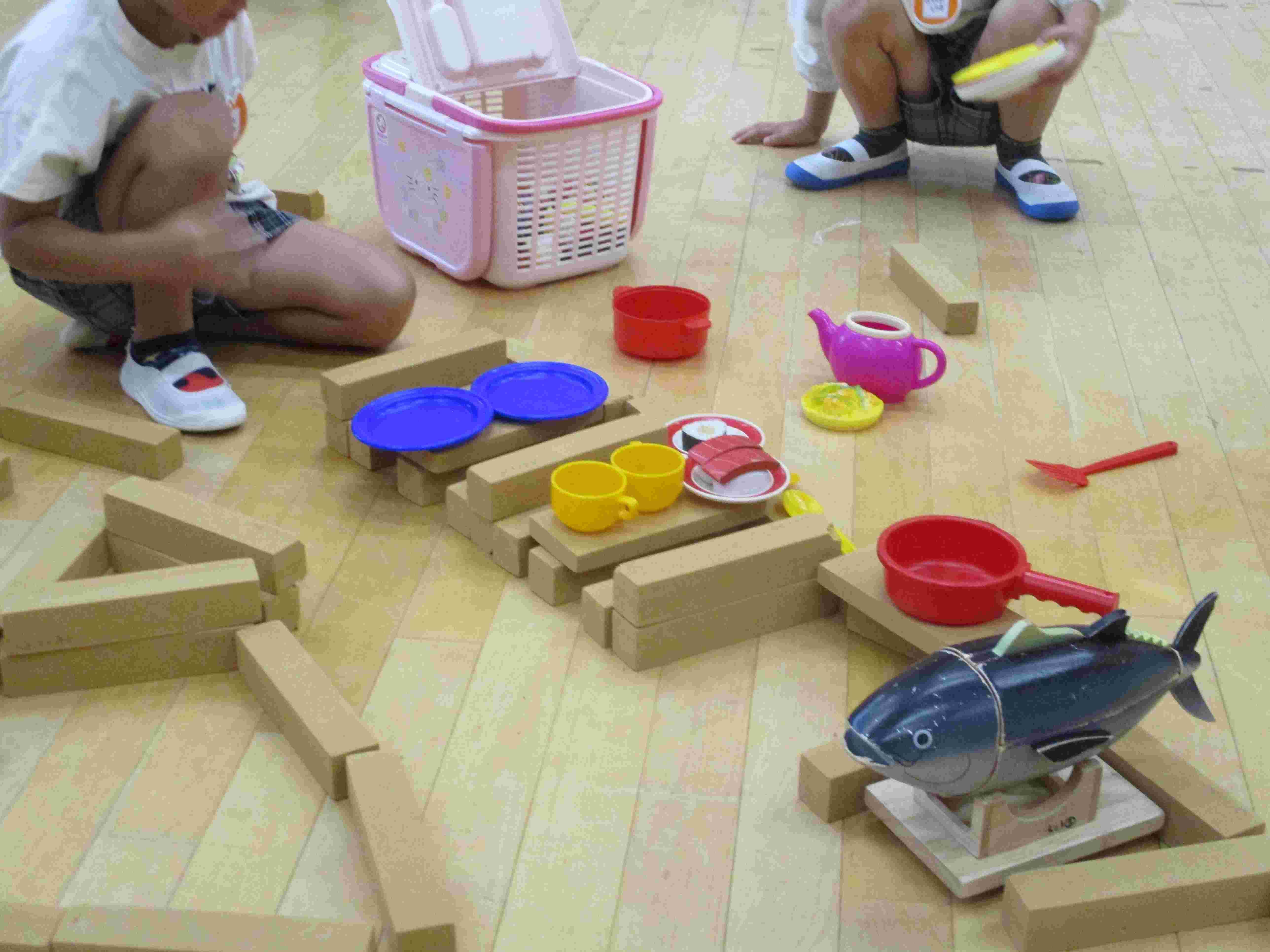 お部屋つくり(年長組) お部屋つくり(年長組)